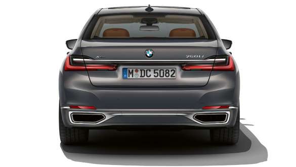BMW Série 7 Berline, jupe arrière BMW Série 7 Berline : vue en gros plan de la jupe arrière