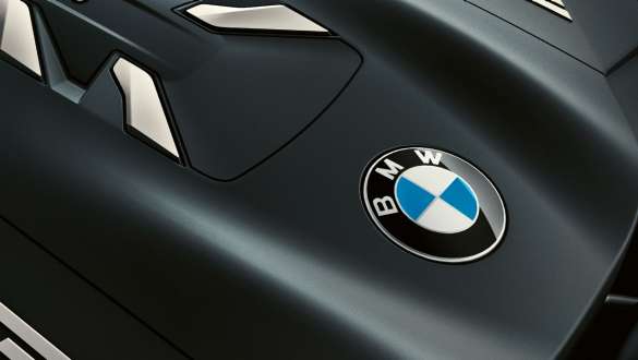 Moteur essence 4 cylindres BMW TwinPower Turbo BMW Série 7 Berline : vue en gros plan du moteur essence 4 cylindres BMW TwinPower Turbo