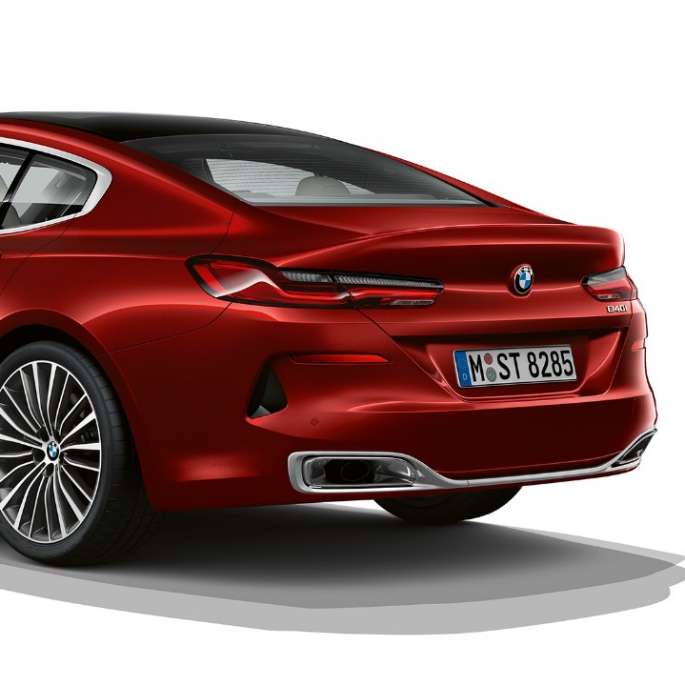 Modèle de base vue de trois quarts arrière BMW Série 8 Gran Coupé, modèle de base, vue de trois quarts arrière