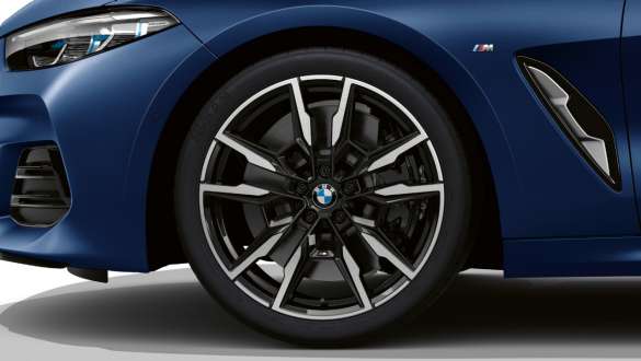 Jantes BMW M 20" en alliage léger, à doubles rayons 895 M La nouvelle BMW Série 8 Gran Coupé G16 LCI restylage 2022 La nouvelle BMW Série 8 Gran Coupé G16 LCI restylage 2022 BMW Individual Frozen Tansanitblau metallic BMW M850i xDrive jantes M 20" en alliage léger à doubles rayons 895 M