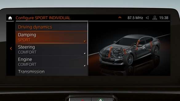 Suspension M adaptative La nouvelle BMW Série 8 Gran Coupé G16 LCI restylage 2022 La nouvelle BMW Série 8 Gran Coupé G16 LCI restylage 2022 Suspension M adaptative, vue de profil du Control Display