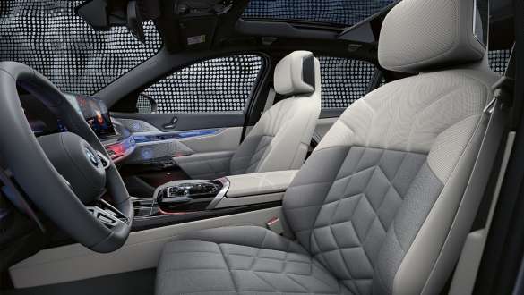 Combinaison cuir BMW Individual Merino/laine-cachemire avec éléments exclusifs BMW M760e xDrive Berline G70 Intérieur en combinaison cuir BMW Individual Merino/laine-cachemire avec éléments exclusifs BMW M760e xDrive Berline G70