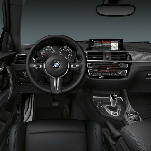 Poste de conduite BMW M2 Competition F87 Poste de conduite BMW M2 Competition F87 2018 Hockenheim Silber metallic, habitacle