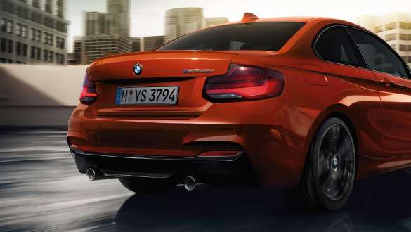 BMW xDrive BMW M240i Coupé BMW xDrive BMW M240i Coupé F22 2017 vue de trois quarts arrière
