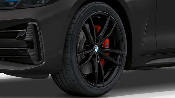 Freins M sport BMW M440i xDrive Cabrio G23 2020 Freins M sport BMW M440i xDrive Cabrio G23 2020, détail jantes en alliage léger