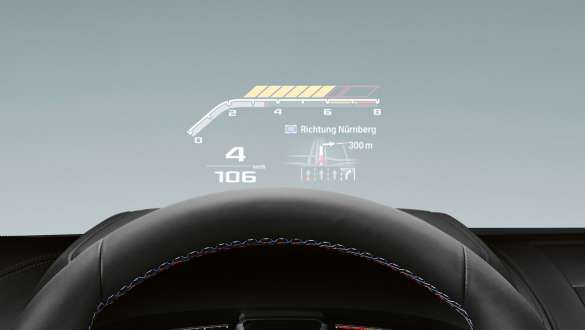 Head-Up Display M spécifique. Voitures BMW Série 8 Coupé M avec Head-Up Display M spécifique.