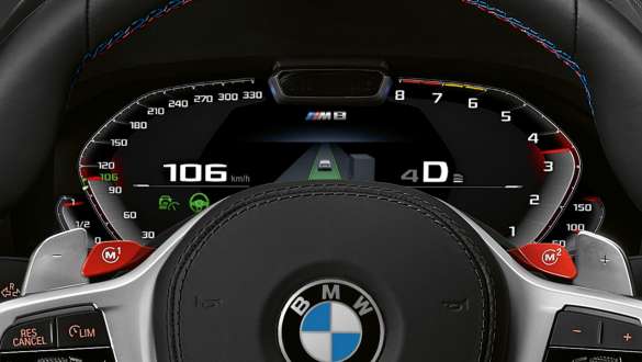 Combiné des instruments spécial M. Combiné des instruments spécial M de la BMW M8 Competition Coupé.