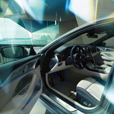 Poste de conduite, BMW M850i xDrive Gran Coupé Poste de conduite de la BMW M850i xDrive Gran Coupé G16 2019, habitacle
