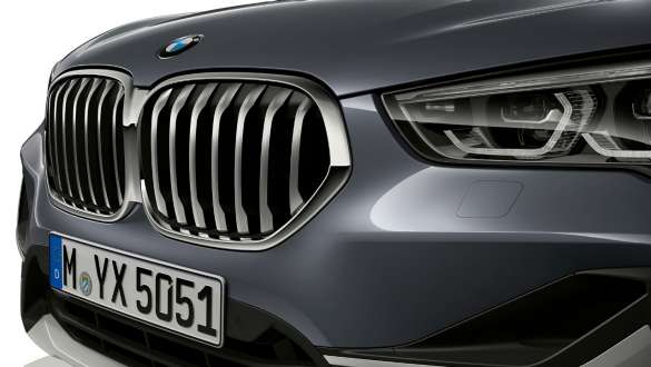 BMW X1, naseaux BMW. BMW X1, gros plan des naseaux BMW.
