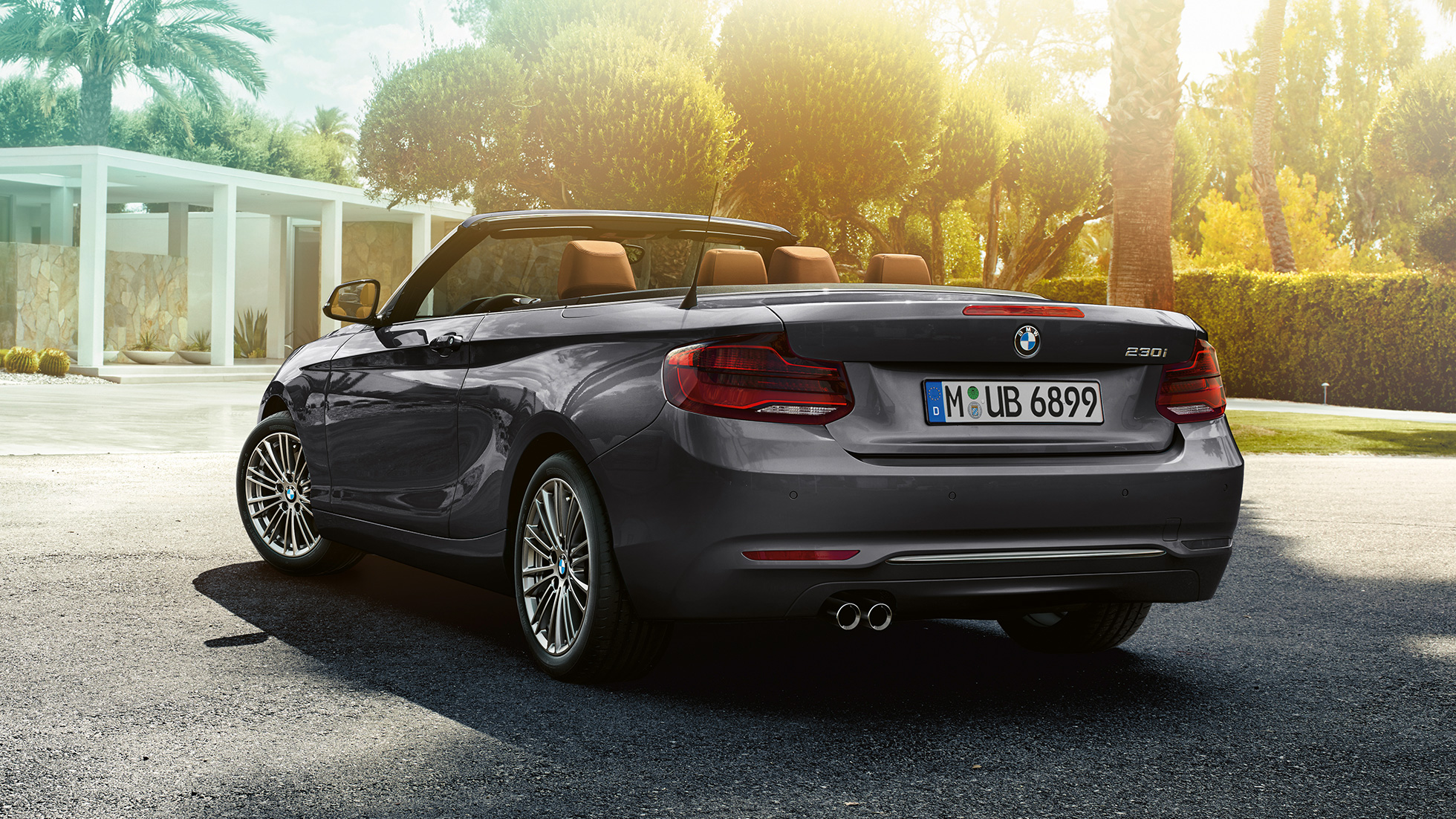 BMW Série 2 Cabrio, vue de trois quarts de la poupe BMW Série 2 Cabrio, vue de trois quarts de la poupe