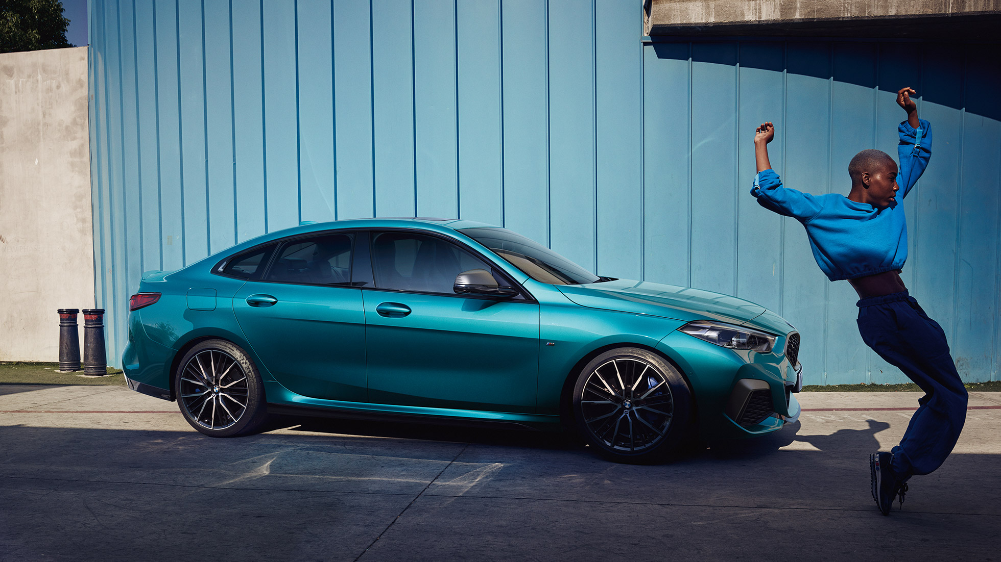 Silhouette Coupé BMW Série 2 Gran Coupé Silhouette coupé de la BMW Série 2 Gran Coupé en Snapper Rocks Blau metallic F44 2020, vue latérale