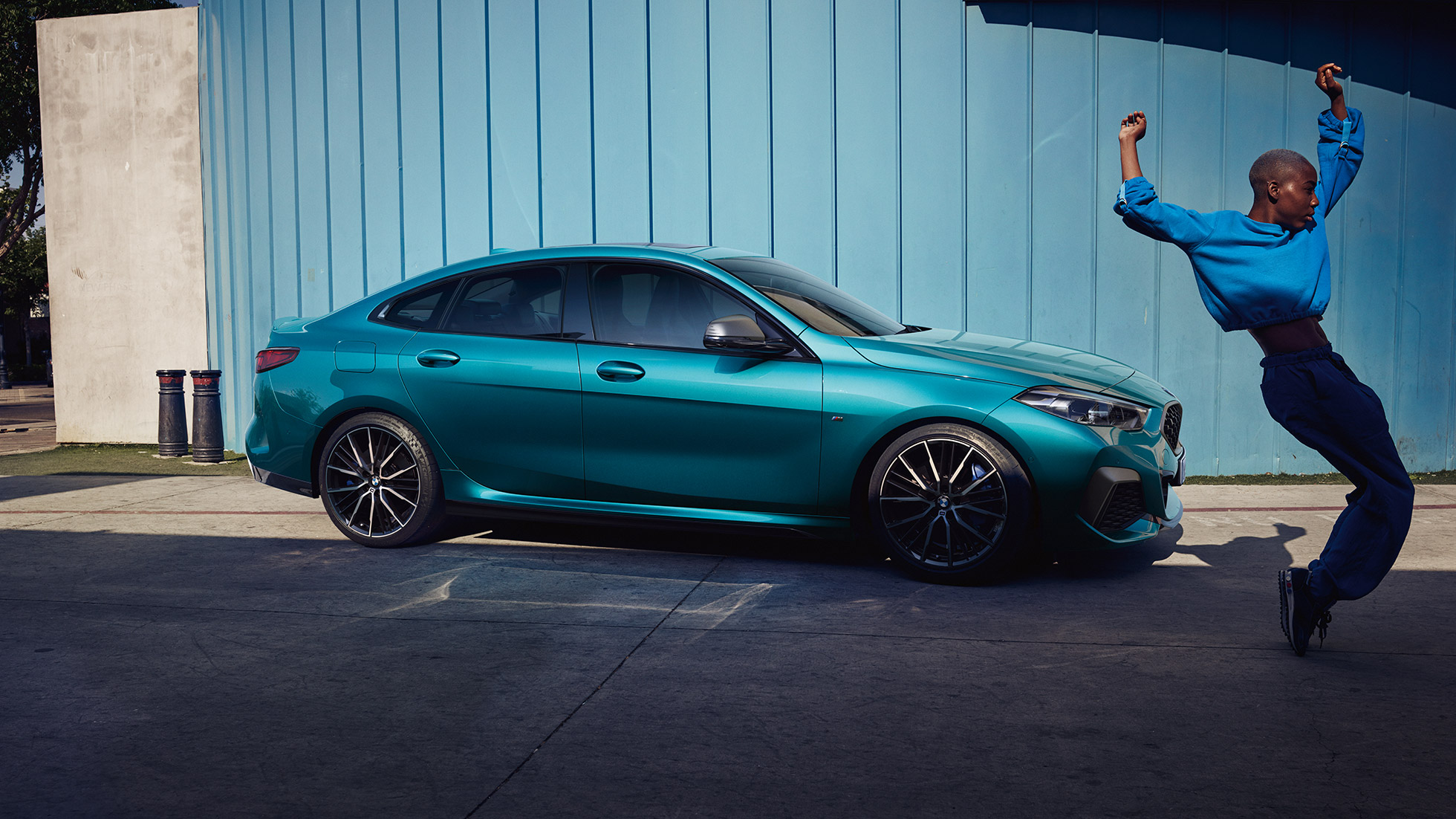 Silhouette Coupé attractive de la BMW Série 2 Gran Coupé La silhouette attrayante de la BMW Série 2 Gran Coupé en Snapper Rocks Blau metallic F44, vue latérale