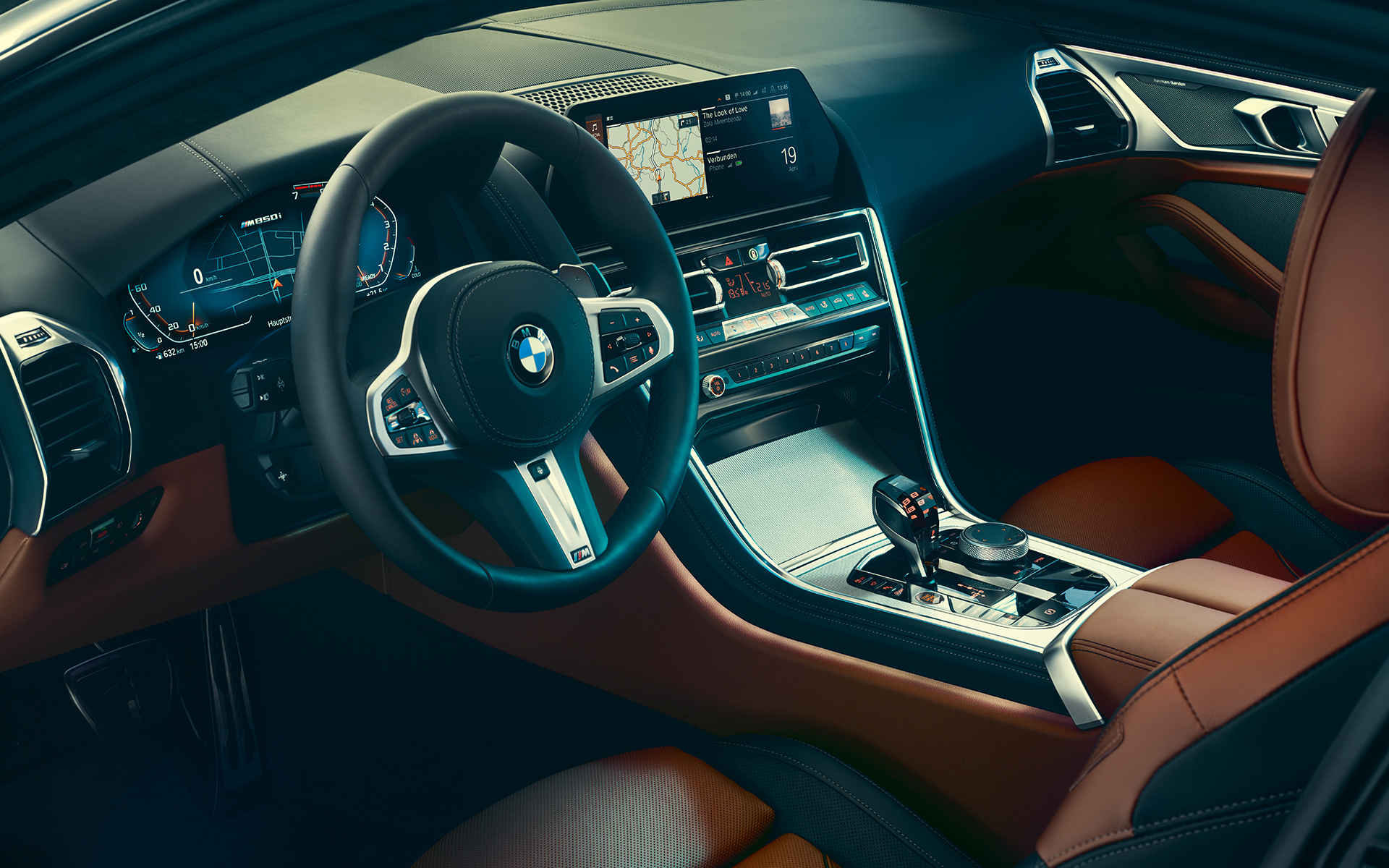 BMW Série 8 Coupé, volant L'habitacle de la BMW Série 8 Coupé, mise en évidence du volant.