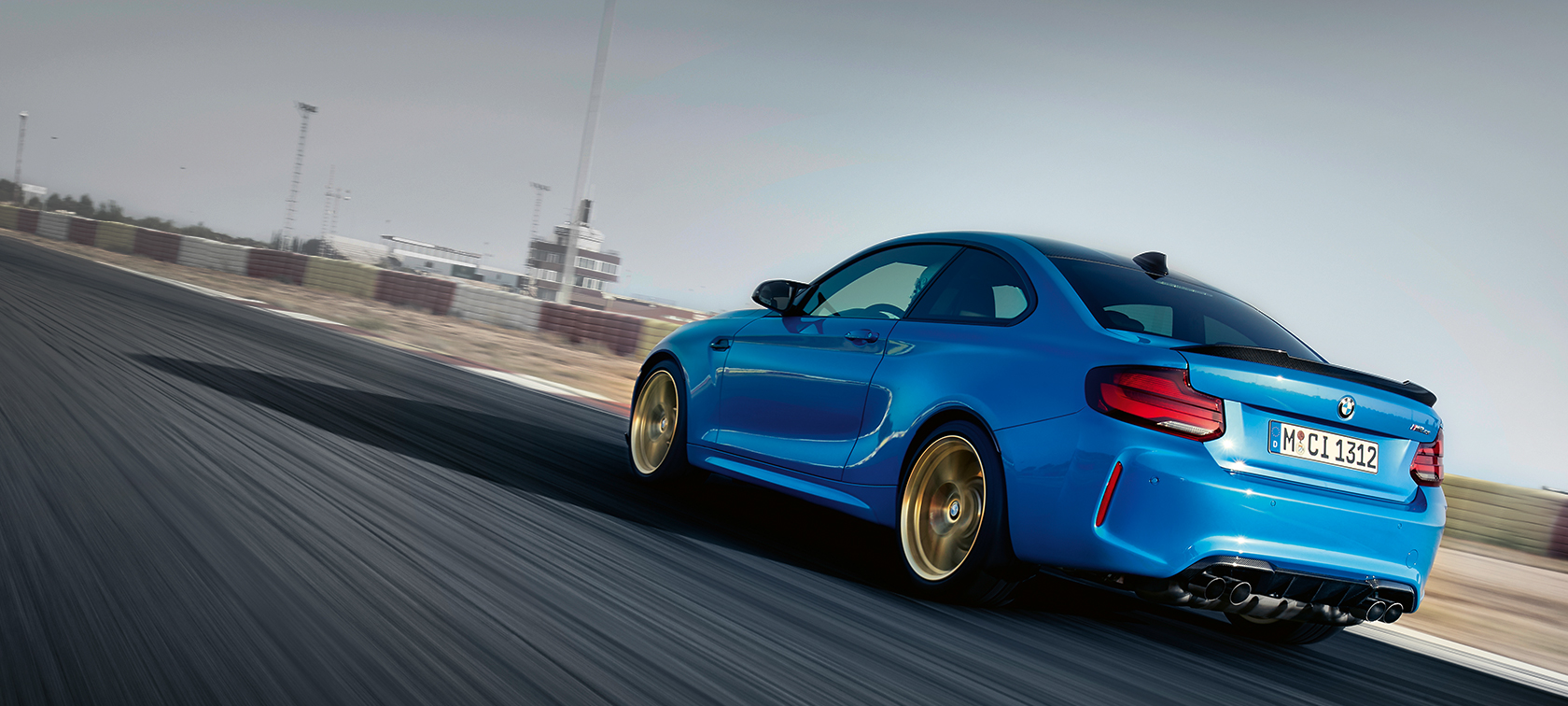 Modèles équipements BMW M2 Competition Modèles équipements BMW M2 Competition F87 2018 Hockenheim Silber metallic vue de trois quarts arrière