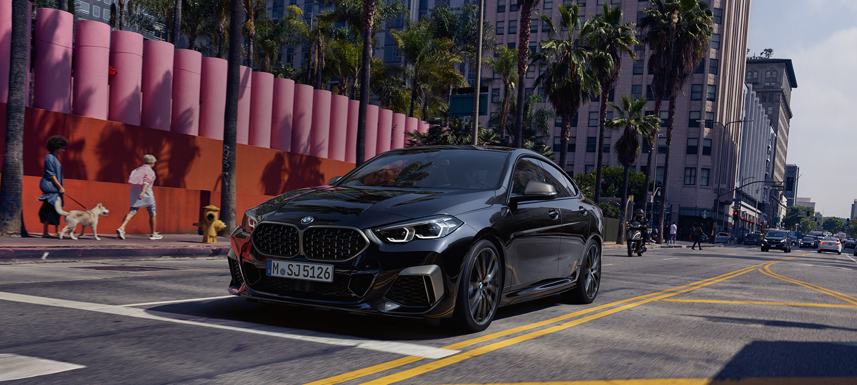 BMW M235i xDrive Gran Coupé 2020 Black Sapphire metallic F44, vue de trois quarts face