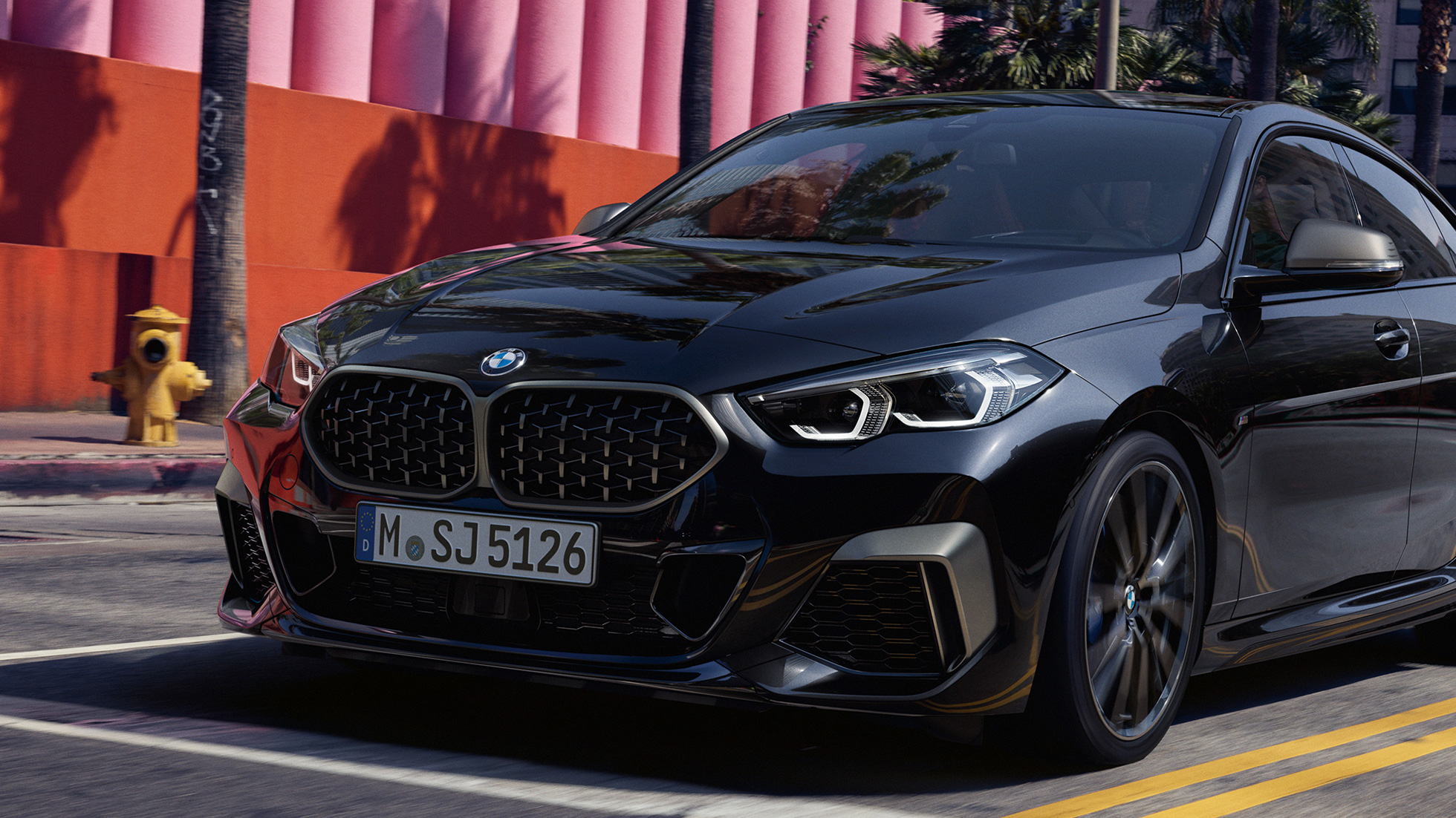Design avant, BMW M235i xDrive Gran Coupé Design avant de la BMW M235i xDrive Gran Coupé 2020 Black Sapphire metallic F44, vue de trois quarts face