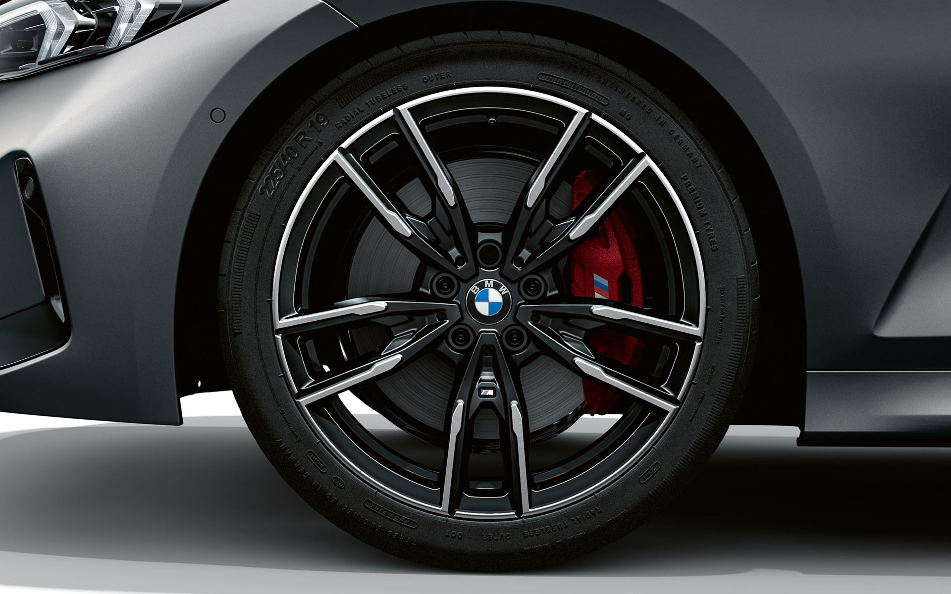 Jantes BMW M 19" en alliage léger à doubles rayons 792 M Bicolor Jetblack BMW M340i xDrive Berline G20 BMW M340i xDrive Berline G20 BMW Individual Frozen Pure Grey metallic jantes BMW M 19" en alliage léger à doubles rayons 792 M Bicolor Jetblack