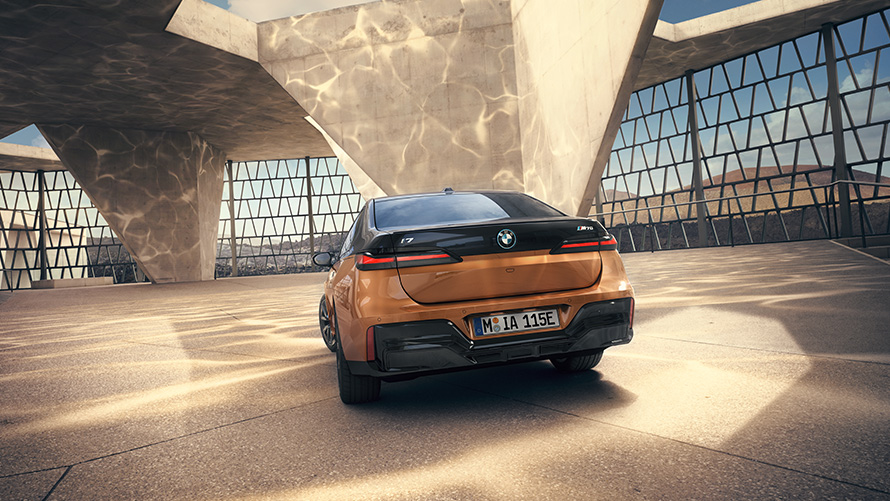 BMW Financial Services BMW i7 M70 xDrive Berline G70