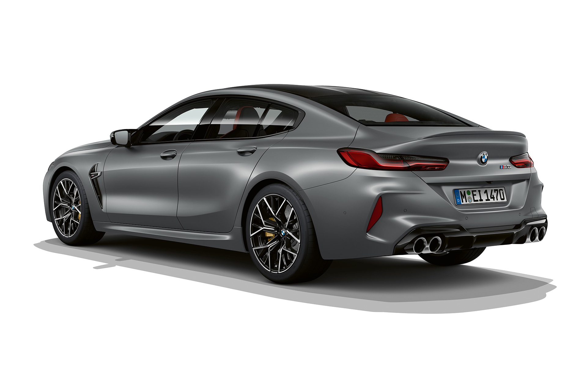 BMW M8 Gran Coupé F93 LCI Facelift 2022 BMW Individual Frozen Pure Grey metallic three-quarter rear view 