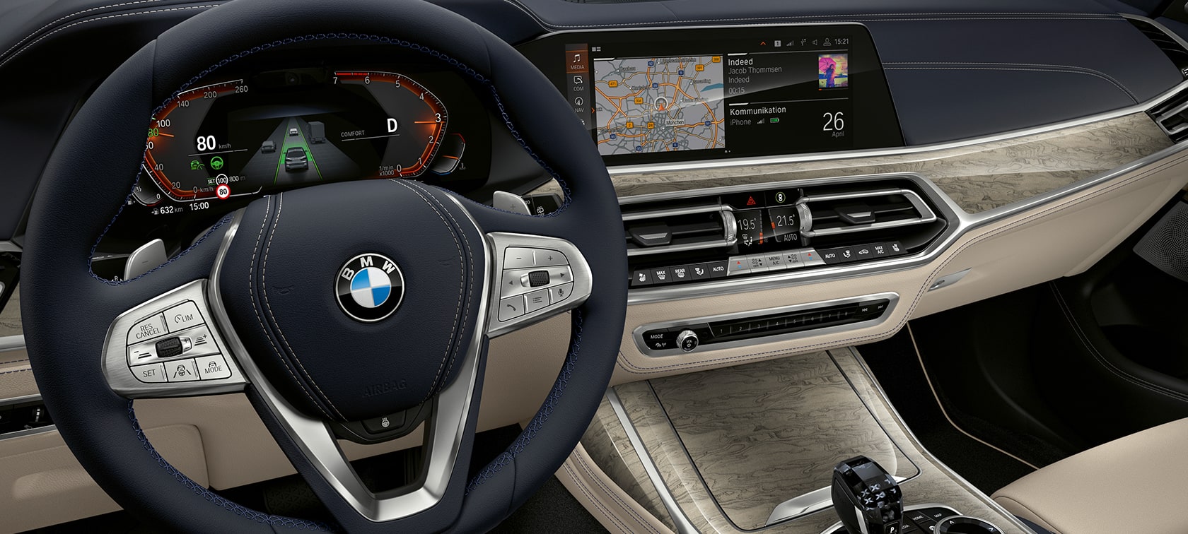 Modèle BMW X7 M, Innovations BMW X7 M, poste de conduite centré sur le combiné des instruments et le panneau de commande du conducteur, G07