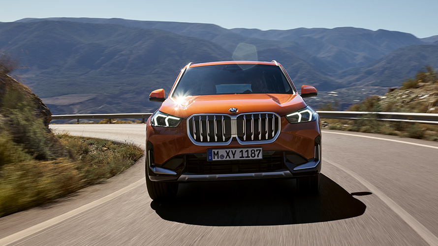 Assistance au conducteur de la BMW X1 U11 ICE xLine 2022 BMW X1 U11 ICE xLine Utah orange metallic 2022 assistance au conducteur sécurité