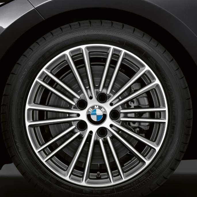 BMW Série 2 Cabrio, Modèle Luxury, jantes BMW Série 2 Cabrio, Modèle Luxury, jantes