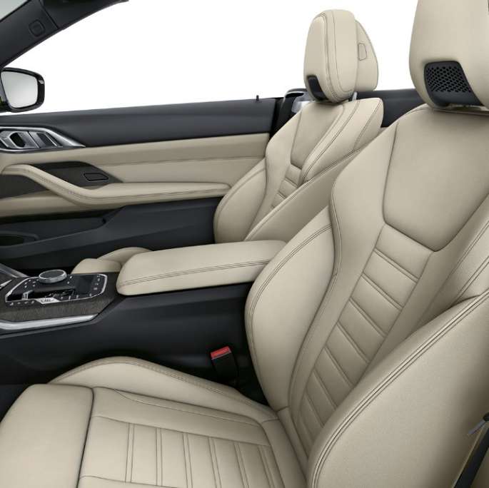 Sièges sport avec garnissage en cuir exclusif de la BMW Série 4 Cabriolet G23 2020 Modèle M Sport, habitacle